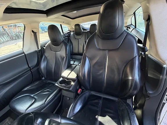 Tesla Model S 2015 photo 3