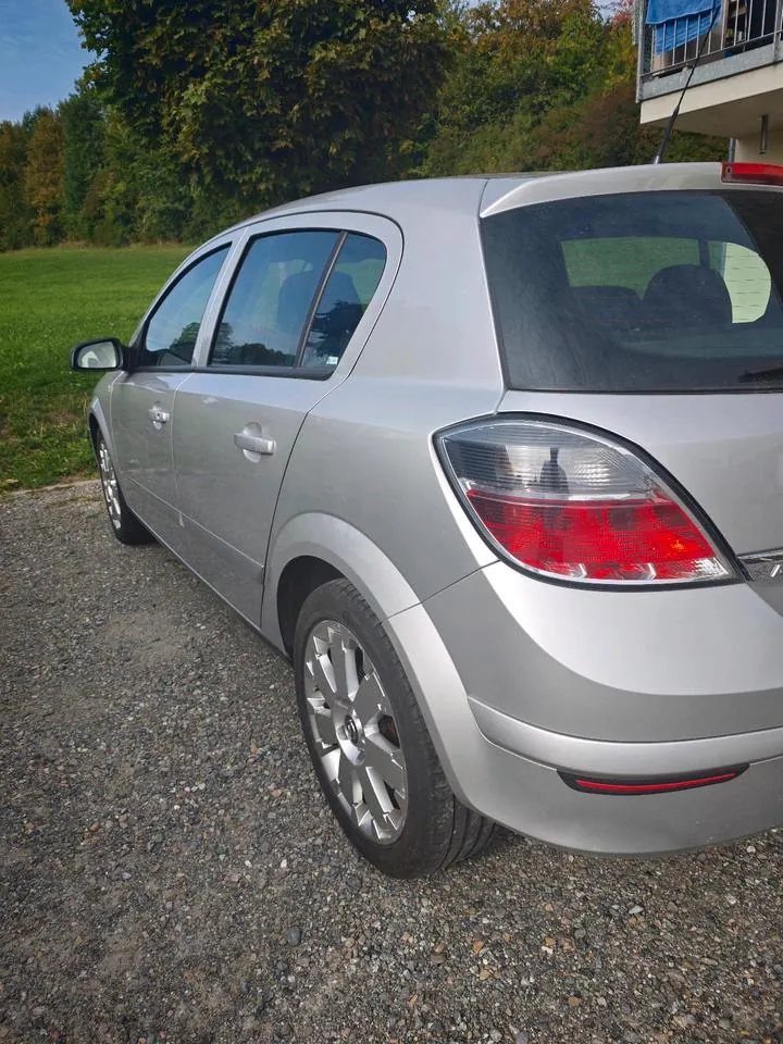 Opel Astra H