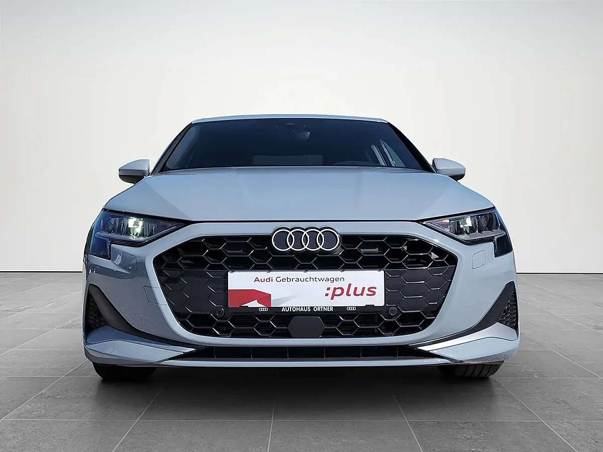Audi A3 2025 photo 2