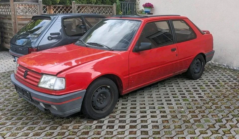 Peugeot 309
