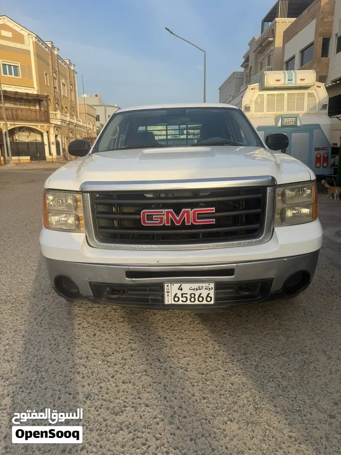GMC Sierra 2010 photo 3