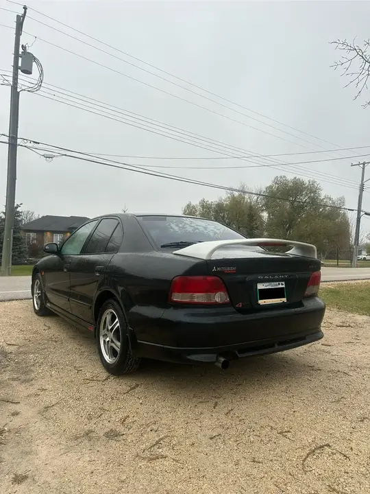 Mitsubishi Galant 2001 photo 2