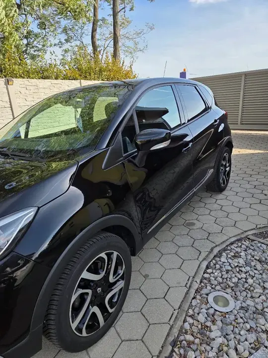 Renault Captur 2016 photo 2