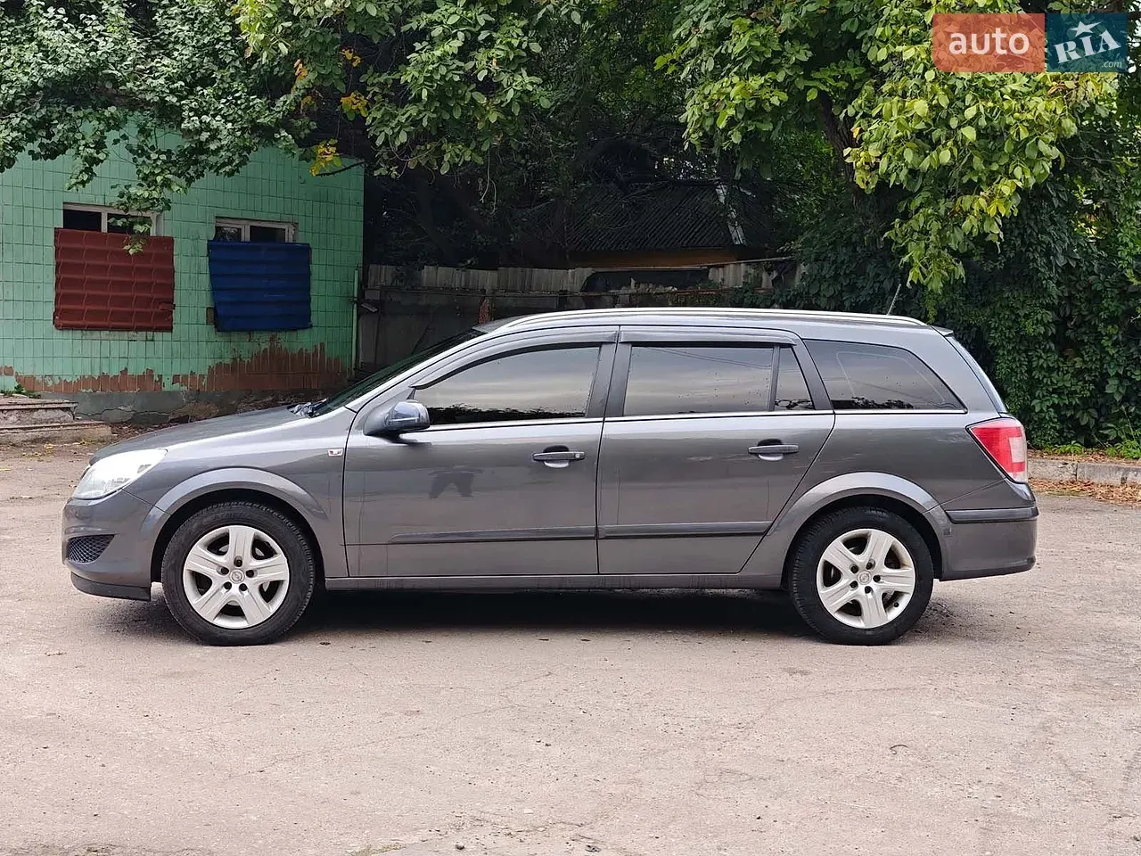 Opel Astra 2009 photo 4
