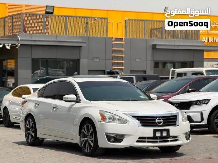 Nissan Altima 2015 photo 2