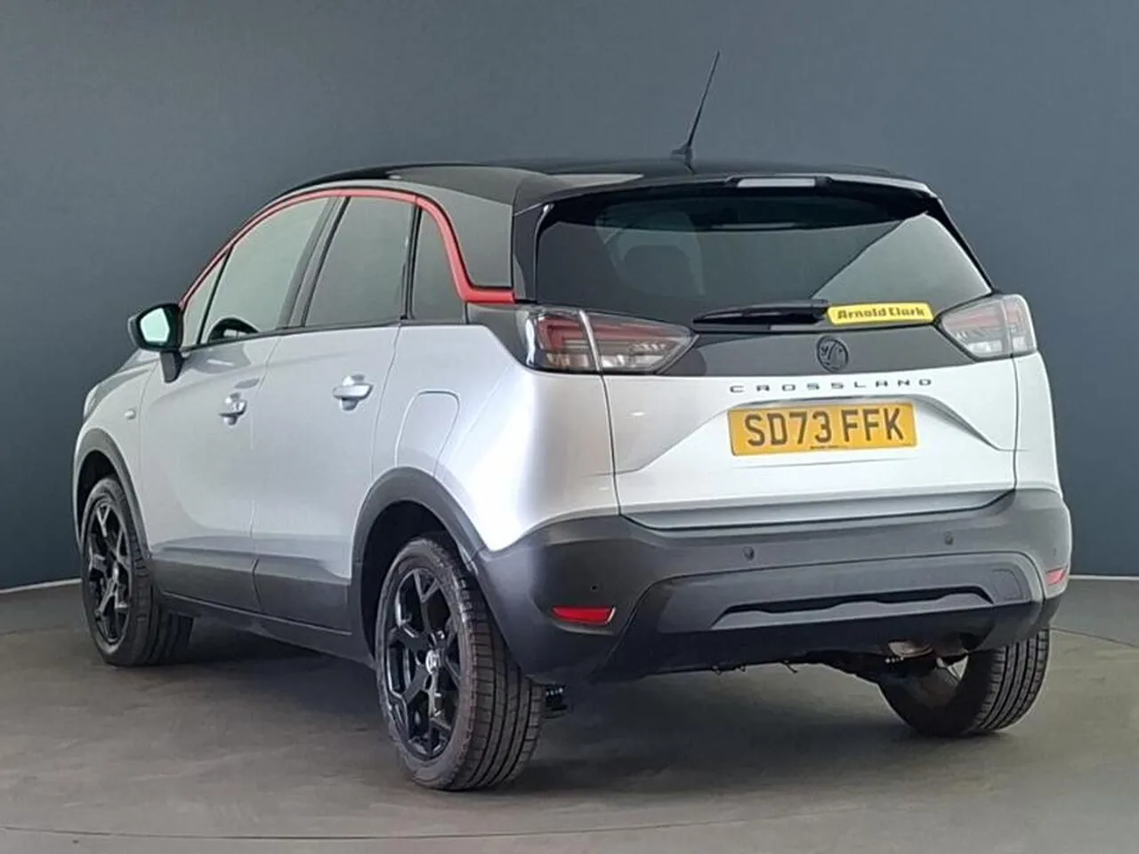 Vauxhall Crossland 2023 photo 2