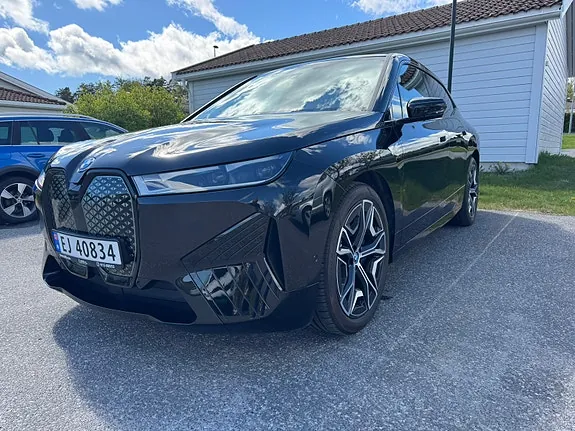 BMW Ix 2025 photo 2