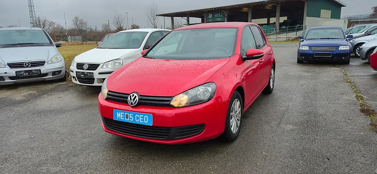Volkswagen Golf 2011 photo 2