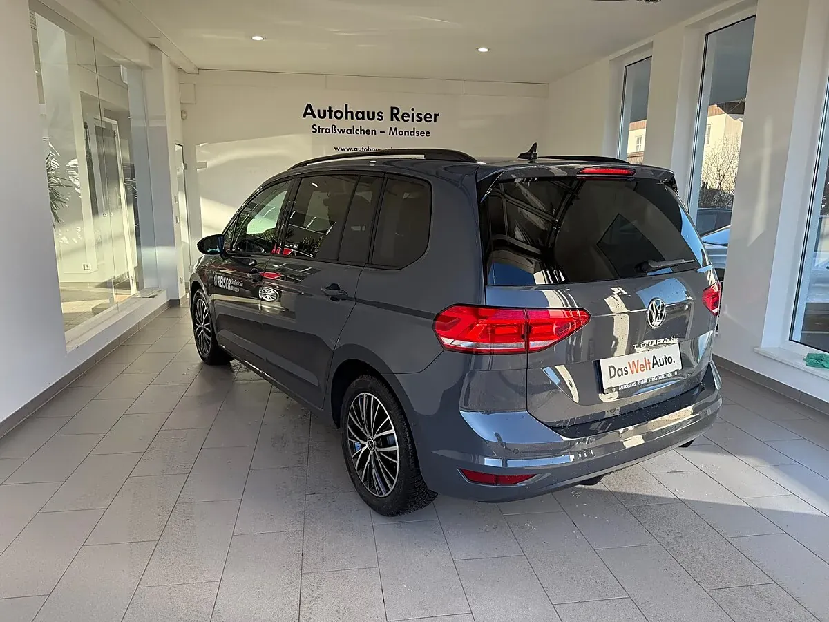 Volkswagen Touran 2025 photo 4