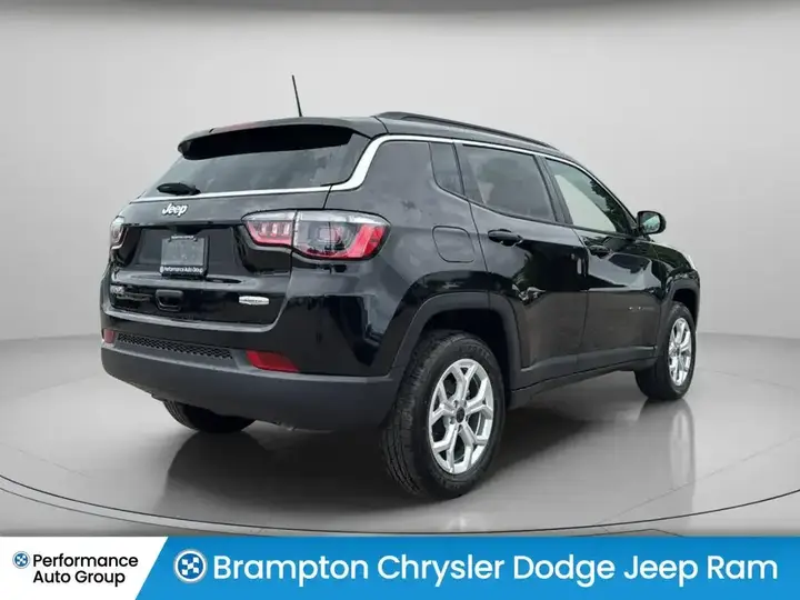 Jeep Compass 2026 photo 5