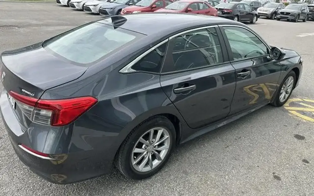 Honda Civic 2022 photo 3