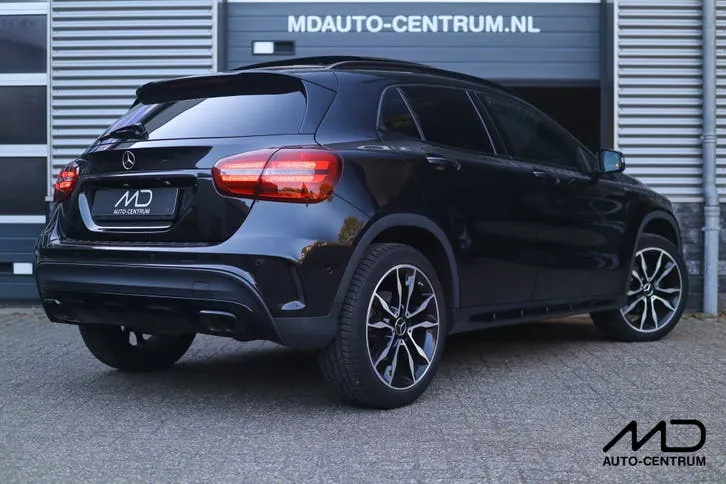 Mercedes-Benz Gla 2017 photo 2