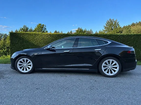 Tesla Model S 2016 photo 2