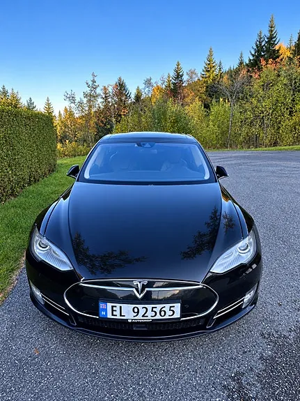 Tesla Model S 2016 photo 3