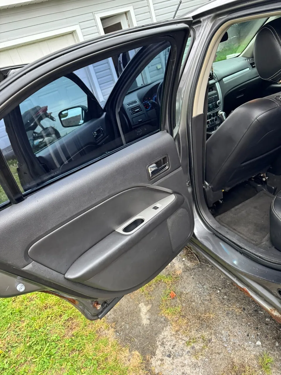 Ford Fusion 2012 photo 2