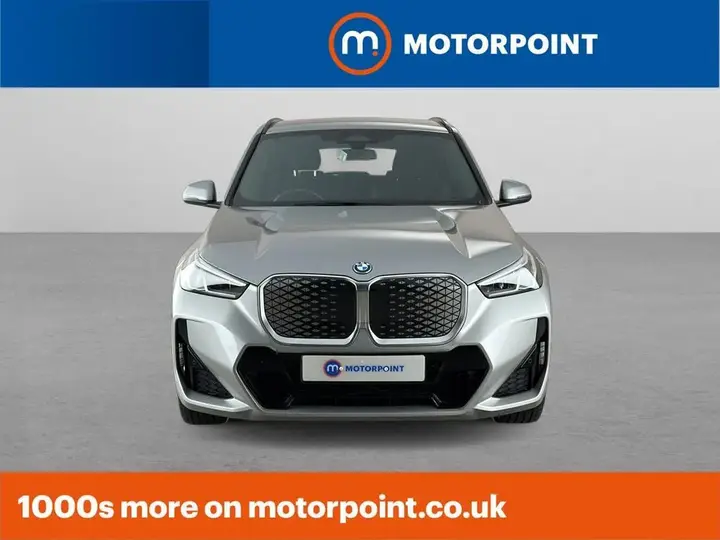 BMW Ix1 2026 photo 3