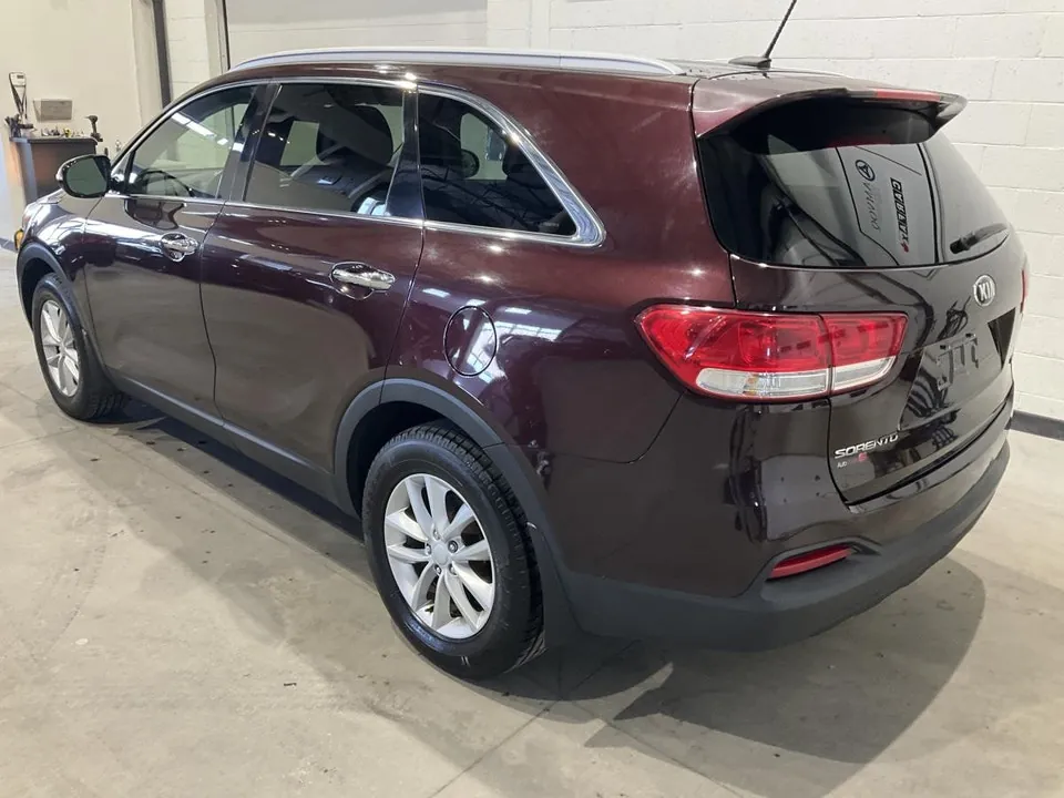 Kia Sorento 2016 photo 2