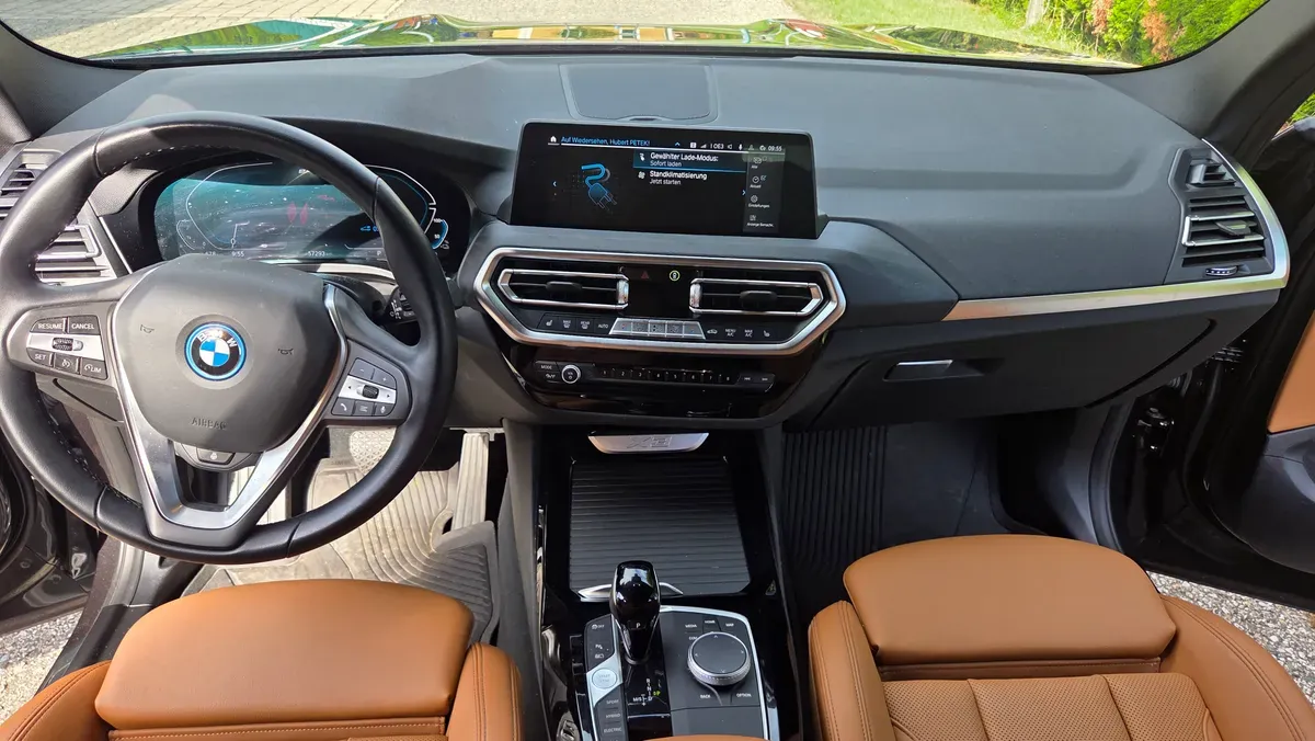 BMW X3 2022 photo 2