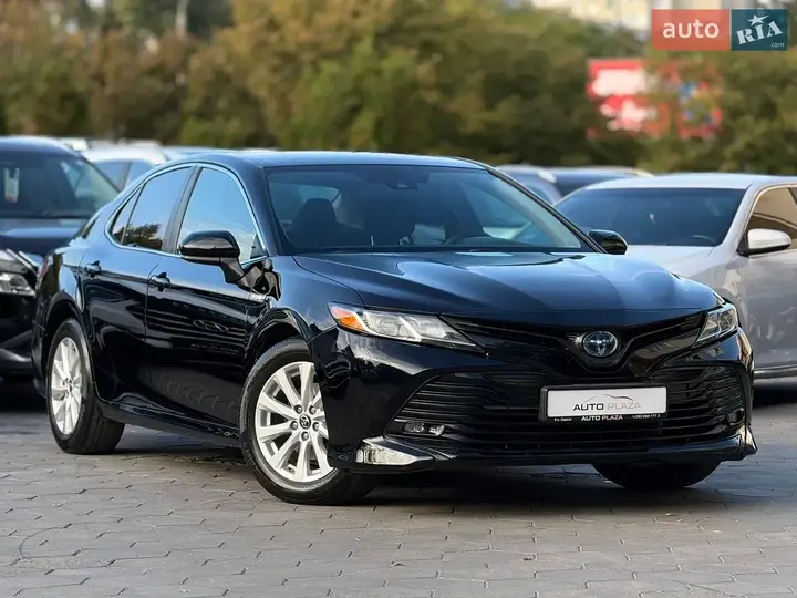 Toyota Camry 2017 photo 3