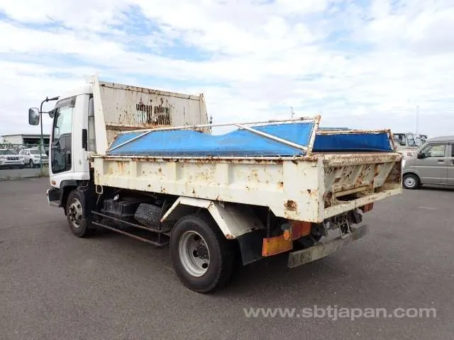 Isuzu Forward 2006 photo 3