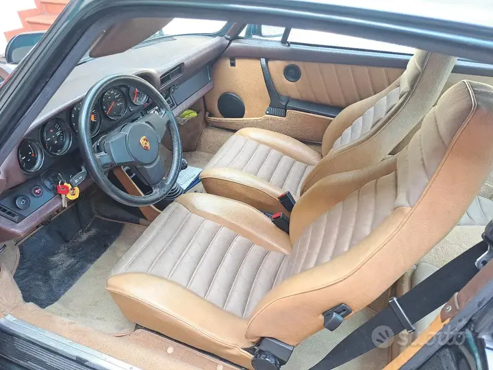 Porsche 911 1982 photo 3