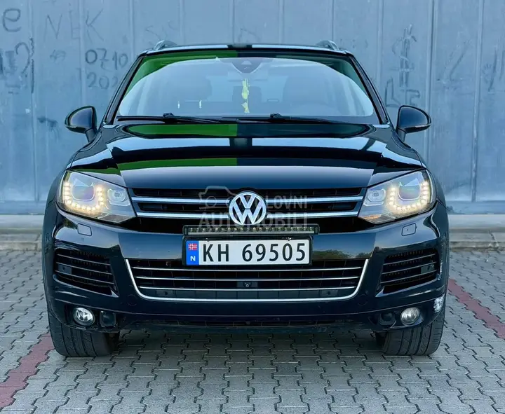 Volkswagen Touareg 2011 photo 2