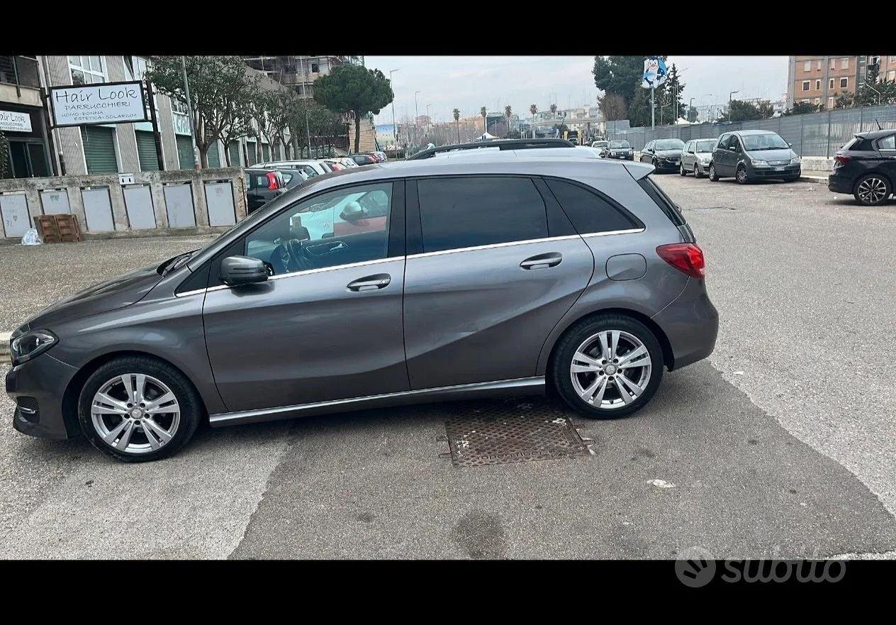 Mercedes-Benz Class B 2015 photo 2