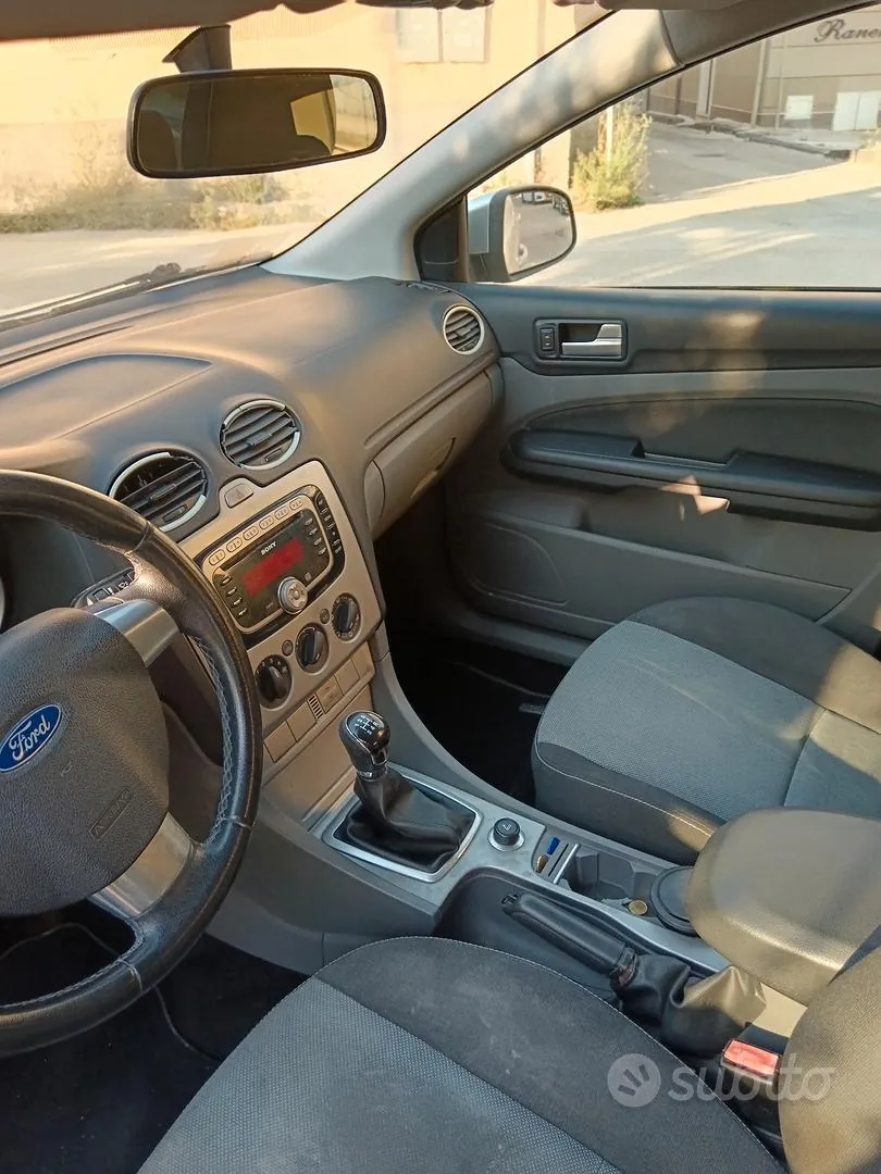 Ford Focus 2009 photo 4