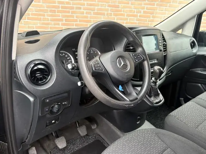 Mercedes-Benz Vito 2021 photo 2