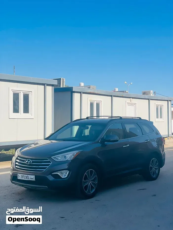 Hyundai Santa Fe 2015 photo 2