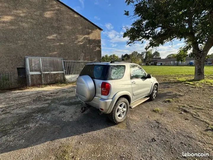 Toyota Rav4 2000 photo 3
