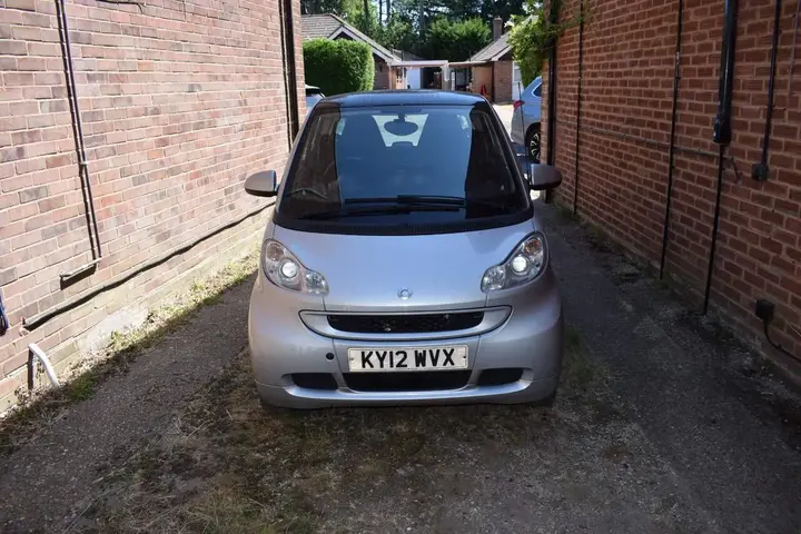 Smart Fortwo 2012 photo 2