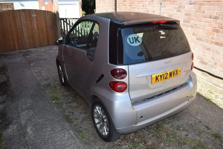 Smart Fortwo 2012 photo 4