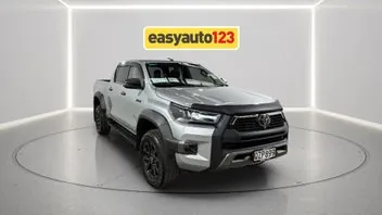 Toyota Hilux 2024 photo 2