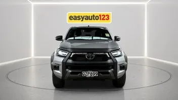 Toyota Hilux 2024 photo 3