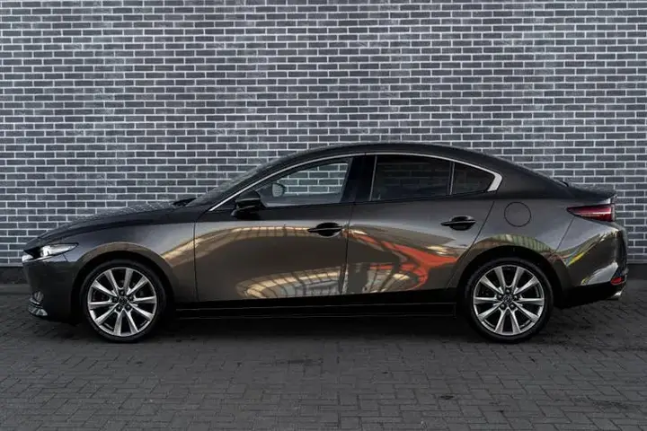 Mazda 3 2020 photo 3