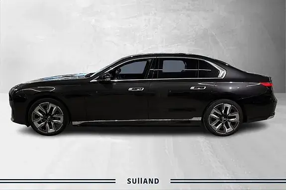 BMW I7 2023 photo 2
