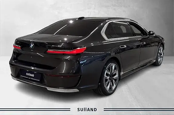 BMW I7 2023 photo 5