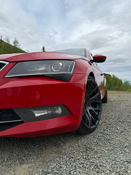 Skoda Superb 2016 photo 4