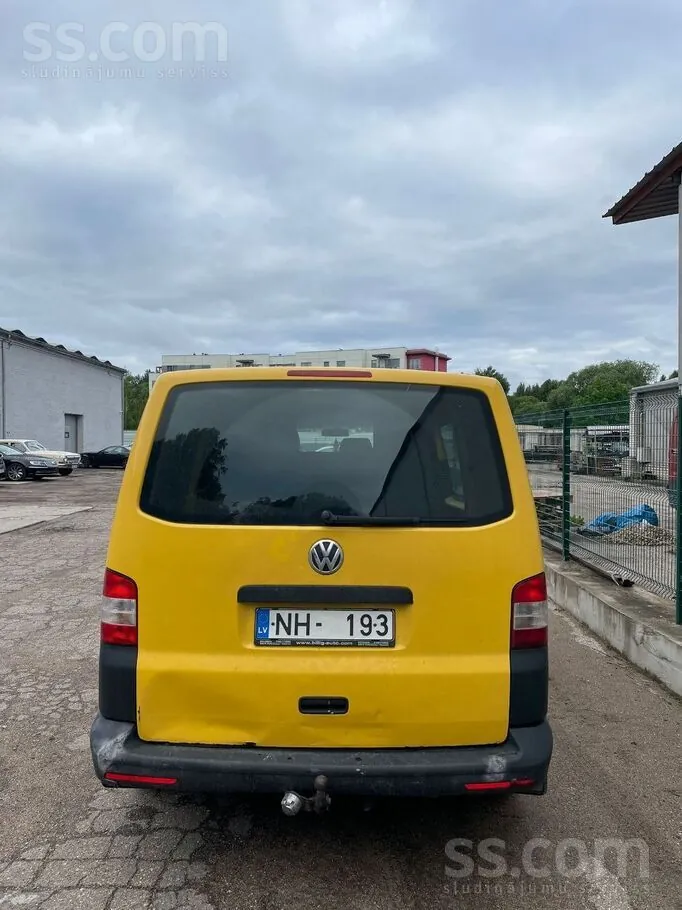 Volkswagen Transporter 2013 photo 2