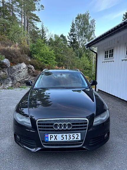 Audi A4 2009 photo 2
