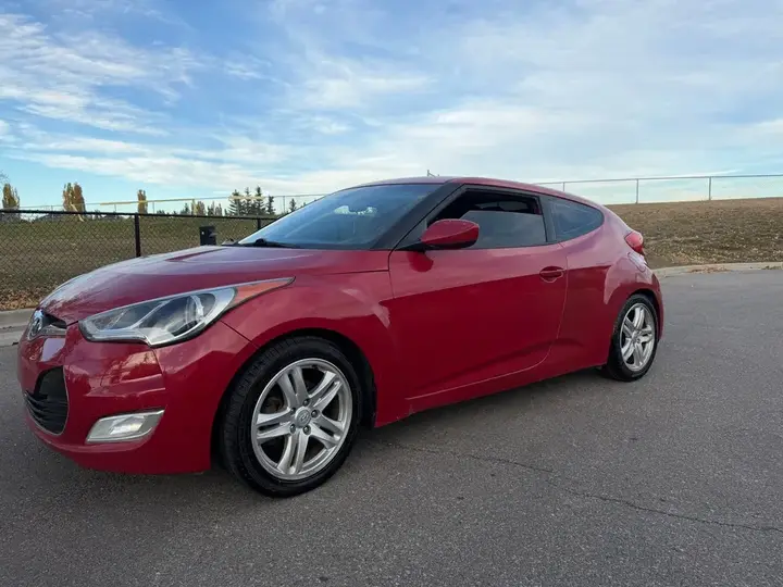 Hyundai Veloster 2013 photo 2