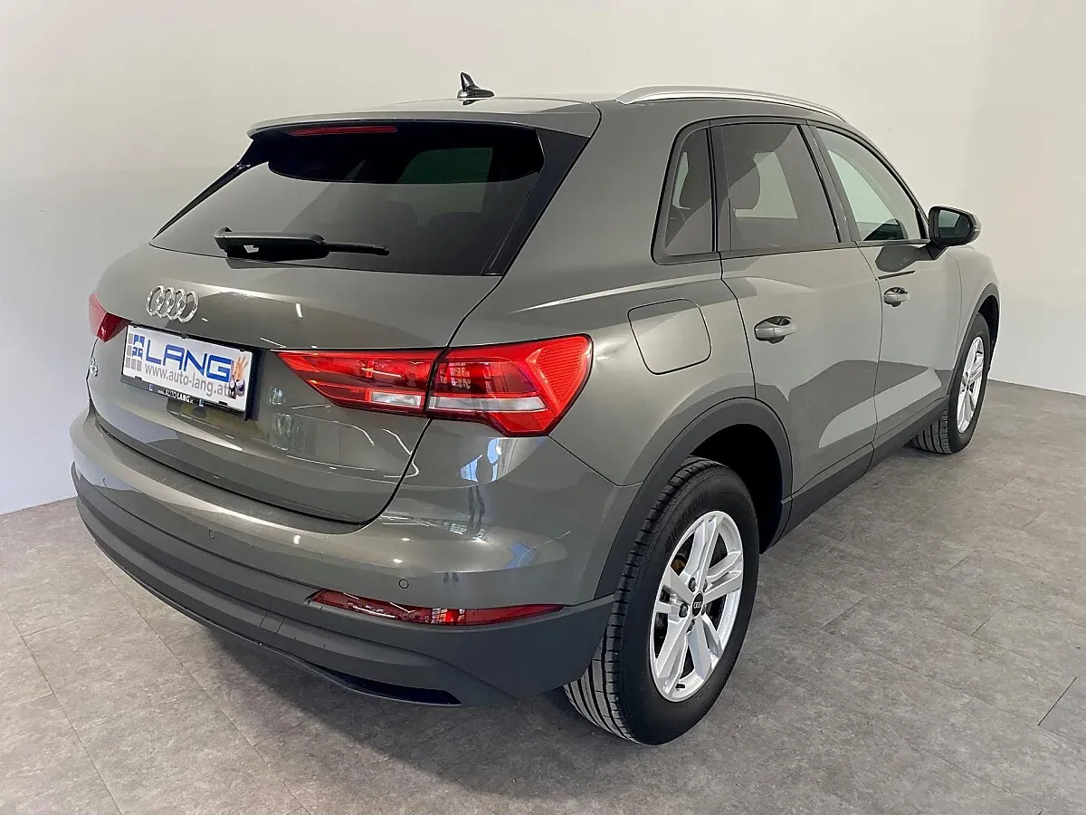 Audi Q3 2022 photo 3