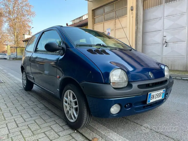 Renault Twingo 2000 photo 2