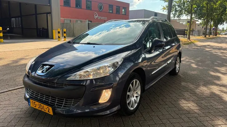 Peugeot 308 2009 photo 3