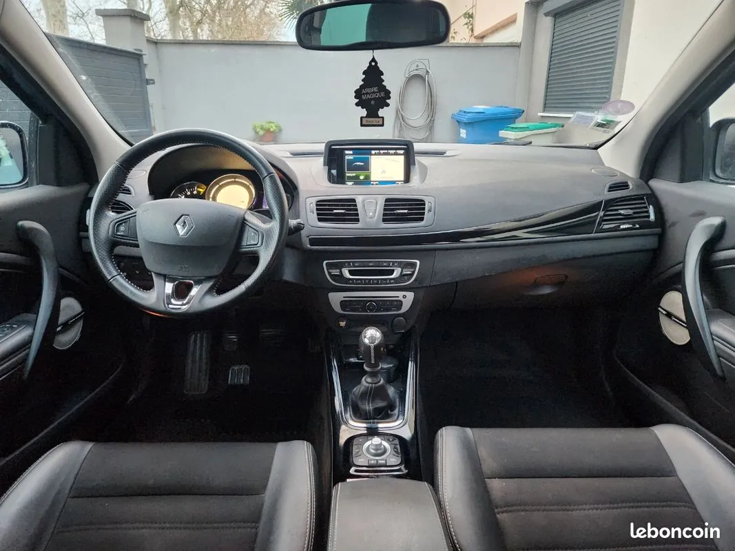 Renault Megane 2015 photo 3