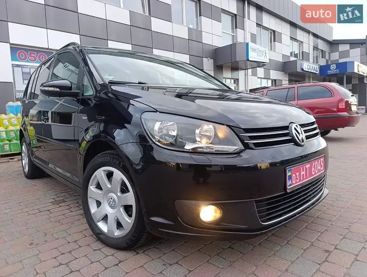 Volkswagen Touran 2013 photo 4