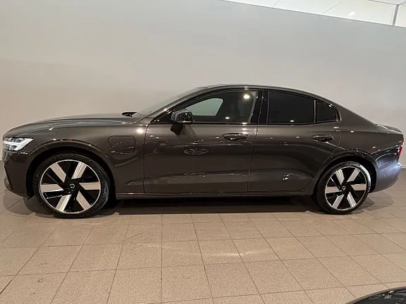 Volvo S60 2024 photo 4