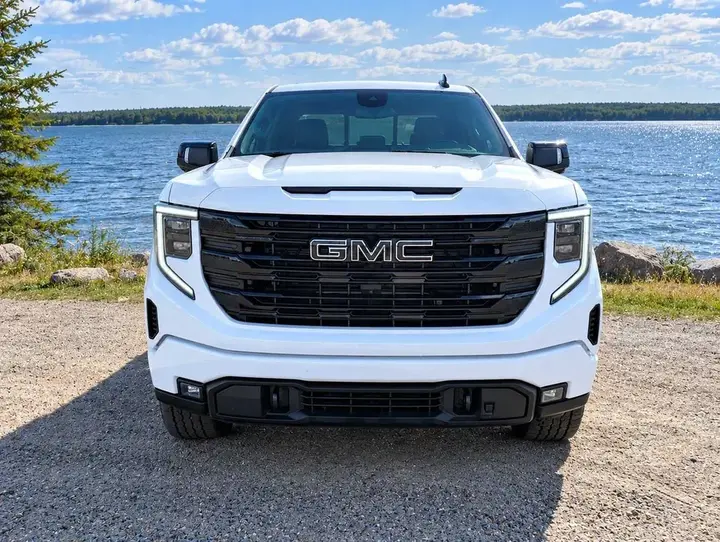 GMC Sierra 1500 2022 photo 3