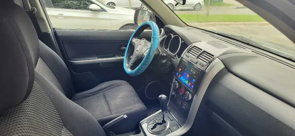 Suzuki Grand Vitara 2010 photo 4